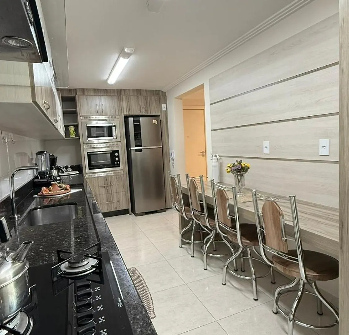 Apartment Apto Dos Anturios-3 Quartos- Apto Espacoso, Confortavel Com Sacada De Frente Pra Avenida Principal Piratuba
